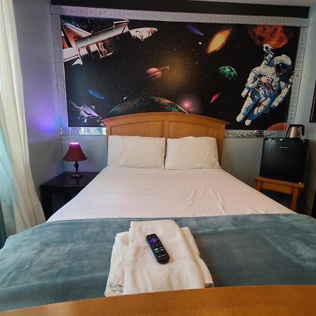 Phoenix Home Near Freeways And Airport Екстер'єр фото