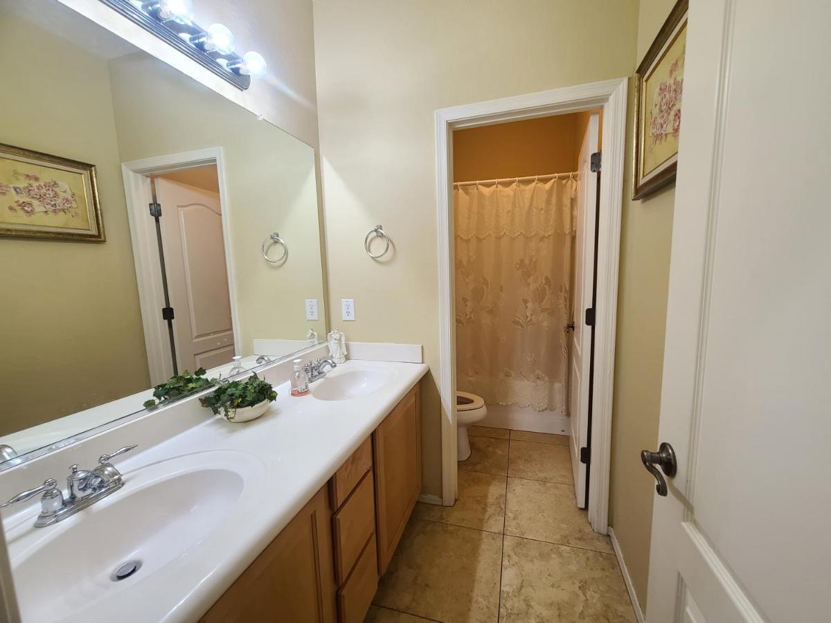 Phoenix Home Near Freeways And Airport Екстер'єр фото