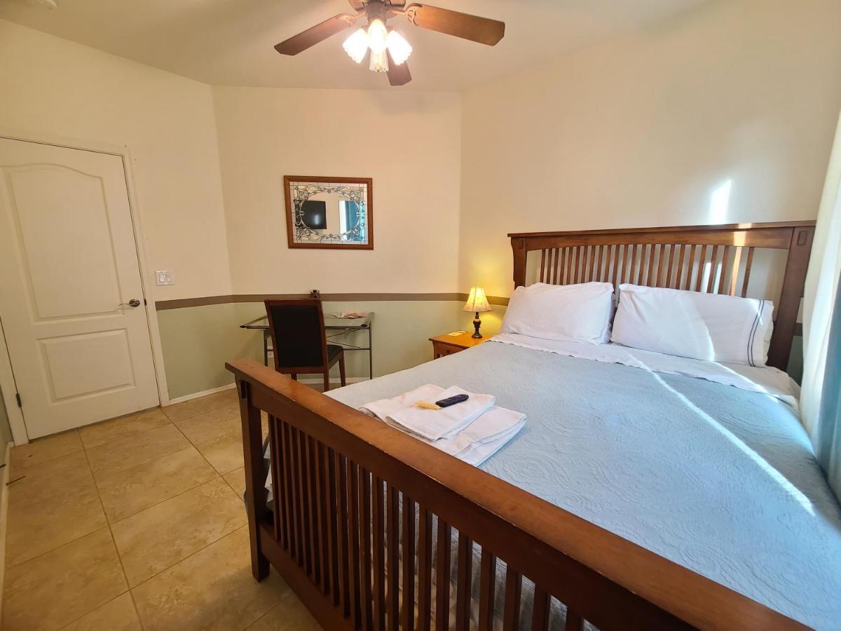 Phoenix Home Near Freeways And Airport Екстер'єр фото